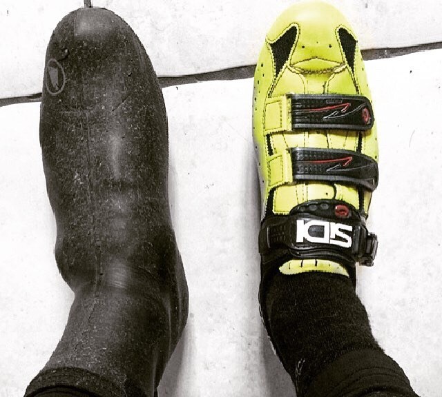 Cycling overshoes